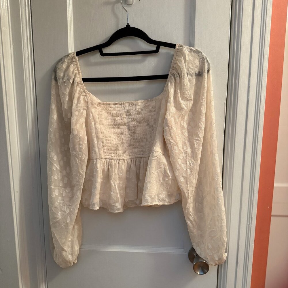 Cream blouse size M - Picture 6 of 8